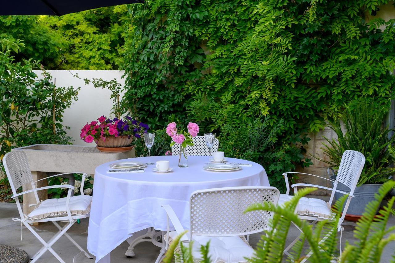 Palace Schoen Milesi - Esense Of Prestige - Private Pool - Free Parking - Old Money Style Luxury Rooms - Walking Distance To The Old Town, The Beach And All Amenities - Buralux Properties Split Luaran gambar