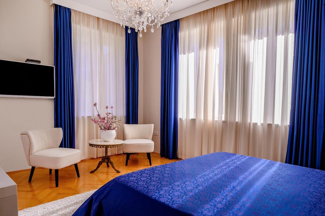Palace Schoen Milesi - Esense Of Prestige - Private Pool - Free Parking - Old Money Style Luxury Rooms - Walking Distance To The Old Town, The Beach And All Amenities - Buralux Properties Split Luaran gambar